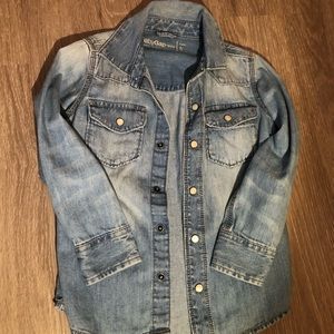 Gap denim shirt size 5 T